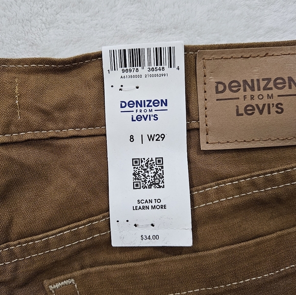 Denizen from Levi's Mid-Rise 90's Loose Straight Jeans in Golden Hour - Picture 11 of 11